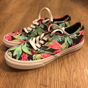 Vans tropical print sneaker size 8